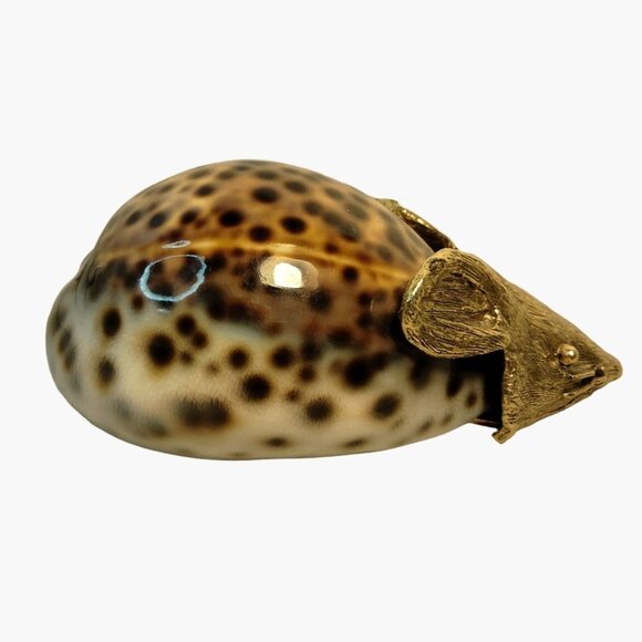 Brass Cowrie Shell Mouse Paperweight Figurine Coastal Beach Decor - Picture 5 of 8